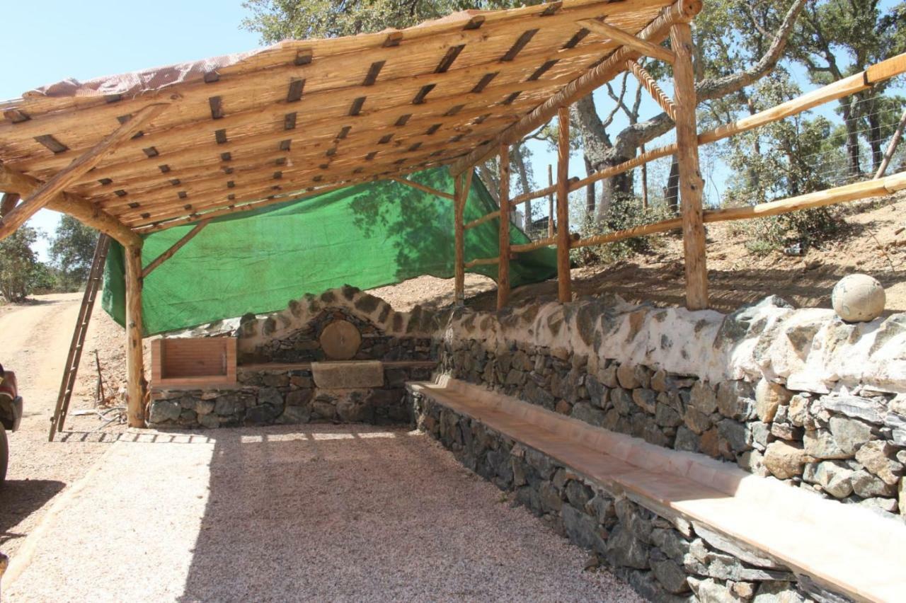 Alojamiento Los Chozos Cazalla de la Sierra Esterno foto